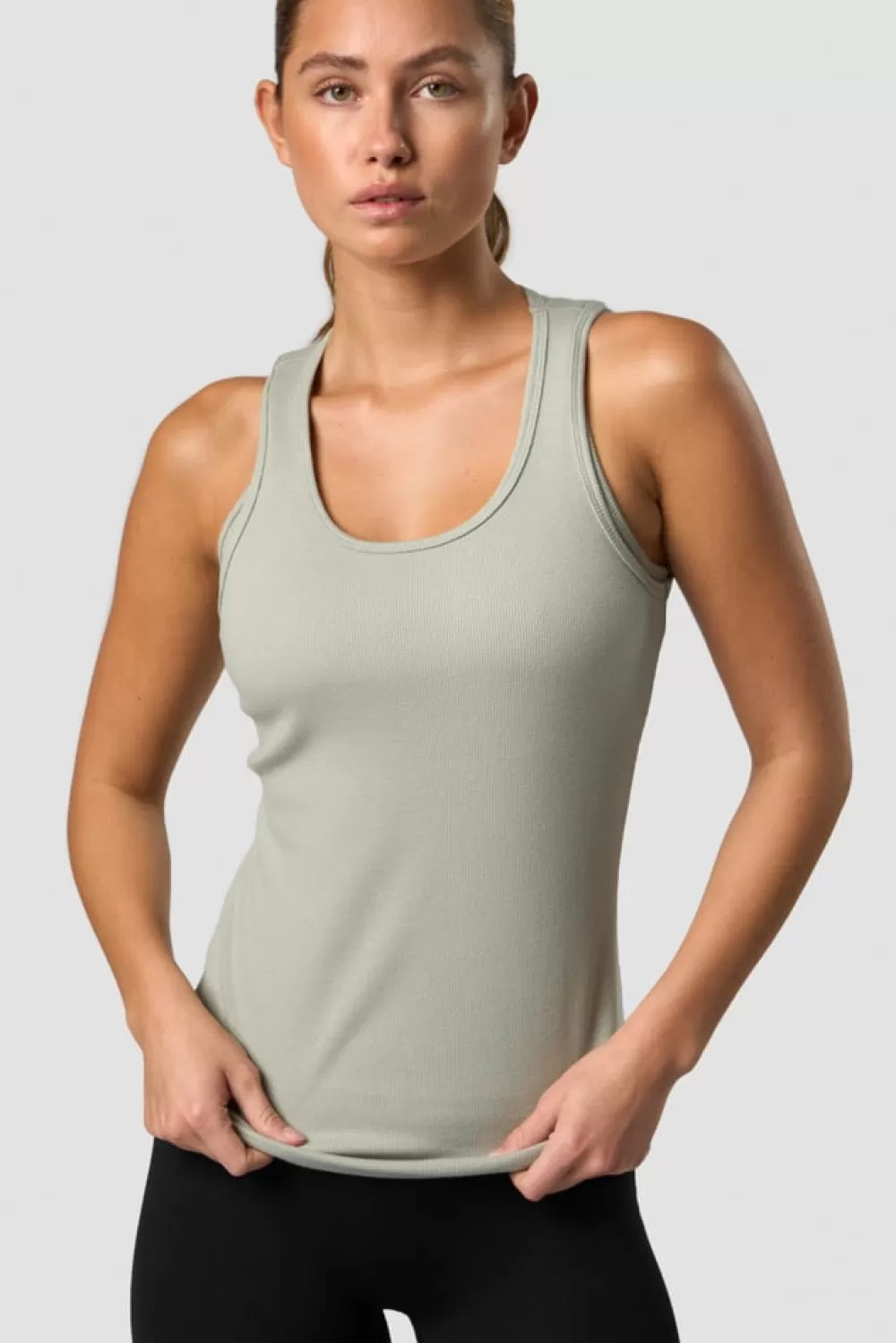 Women ICIW Recharge Tank Top Wmn Faded Green