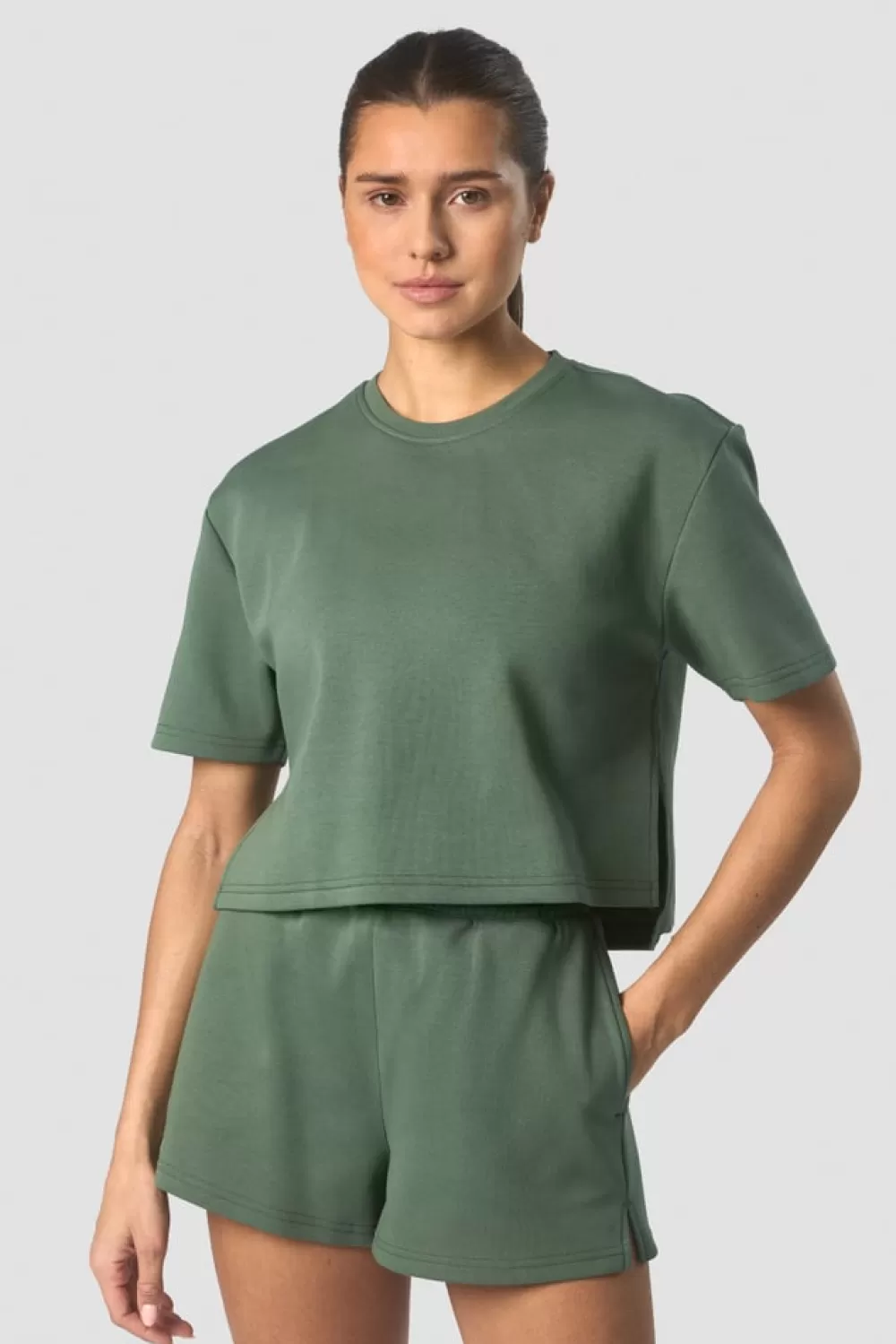 Women ICIW Revive Heavy Cropped T-Shirt Wmn Dark Green