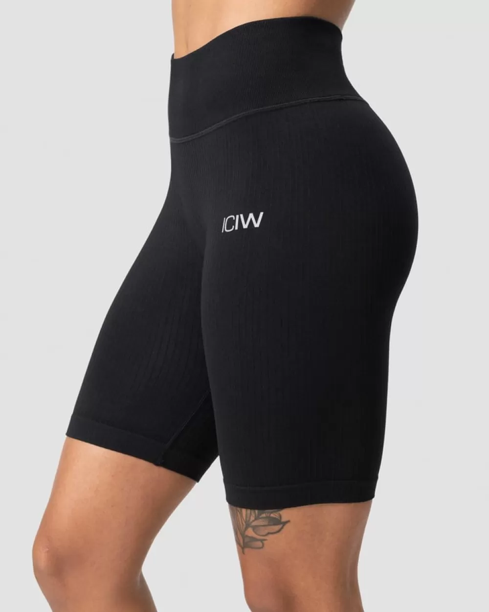 Women ICIW Ribbed Define Seamless Biker Shorts Black