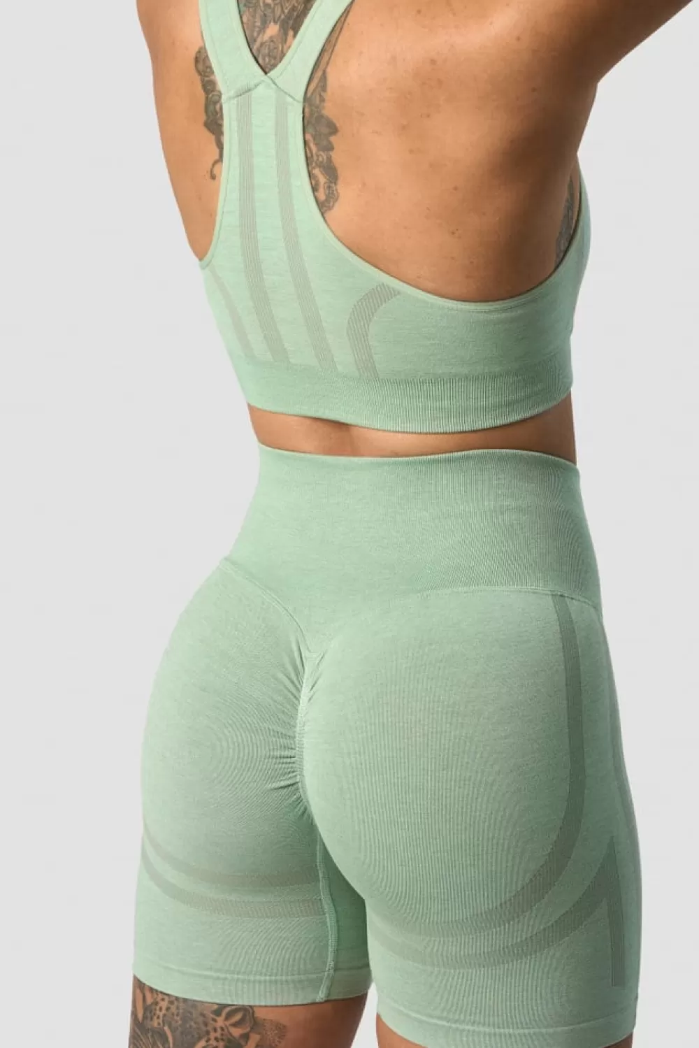 Women ICIW Rush Seamless Shorts Ice Green Melange