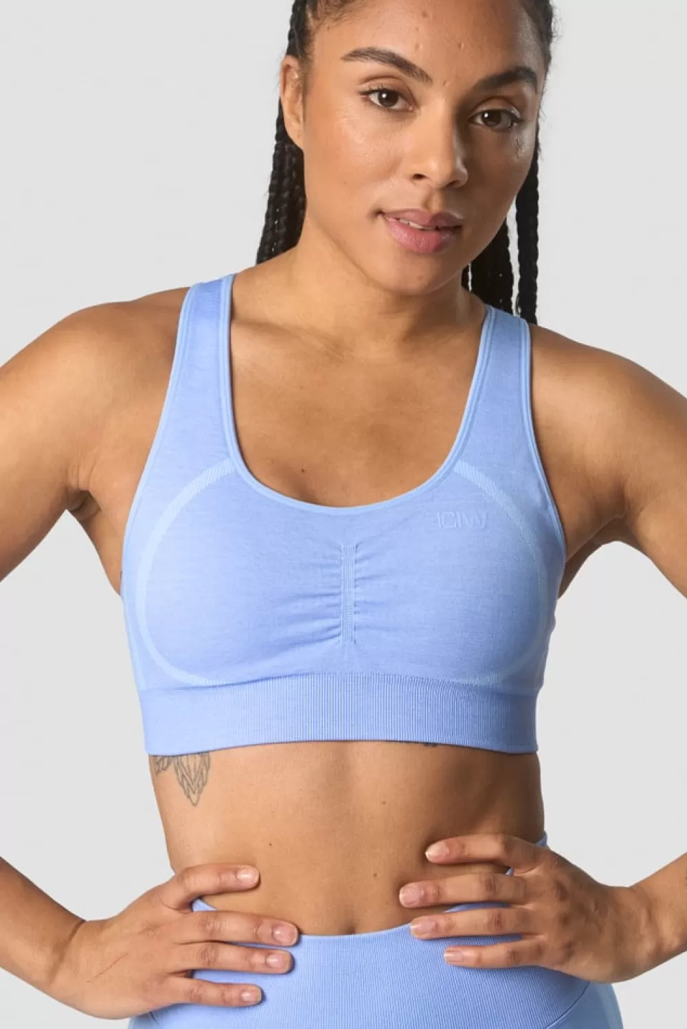 Women ICIW Rush Seamless Sports Bra Soft Blue Melange