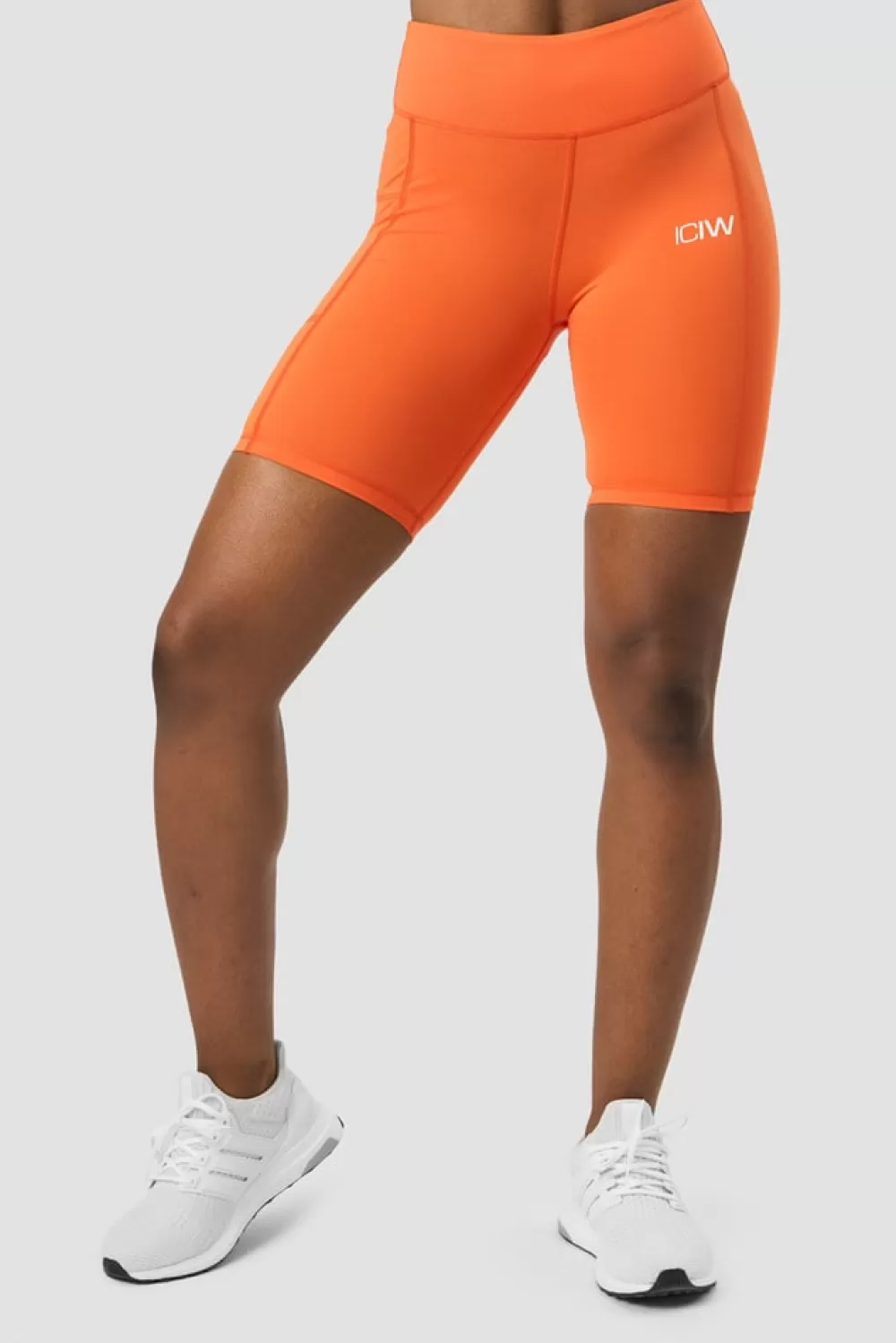 Women ICIW Scrunch V-shape Pocket Biker Shorts Orange