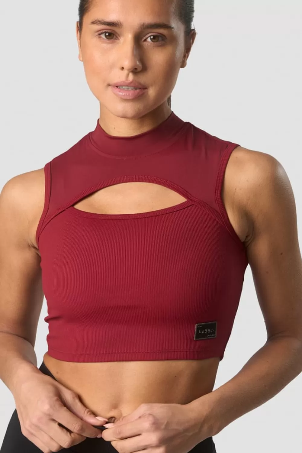 Women ICIW Shourai Cropped Tank Top Wmn Blood Red