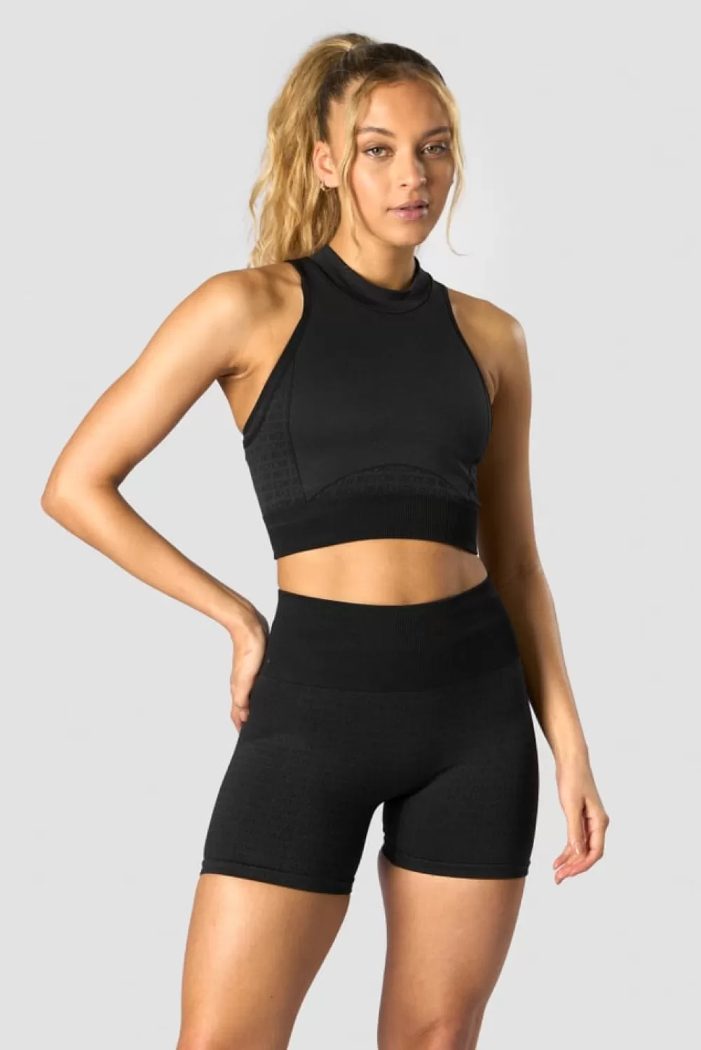 Women ICIW Signature Seamless Cropped Tank Top Black