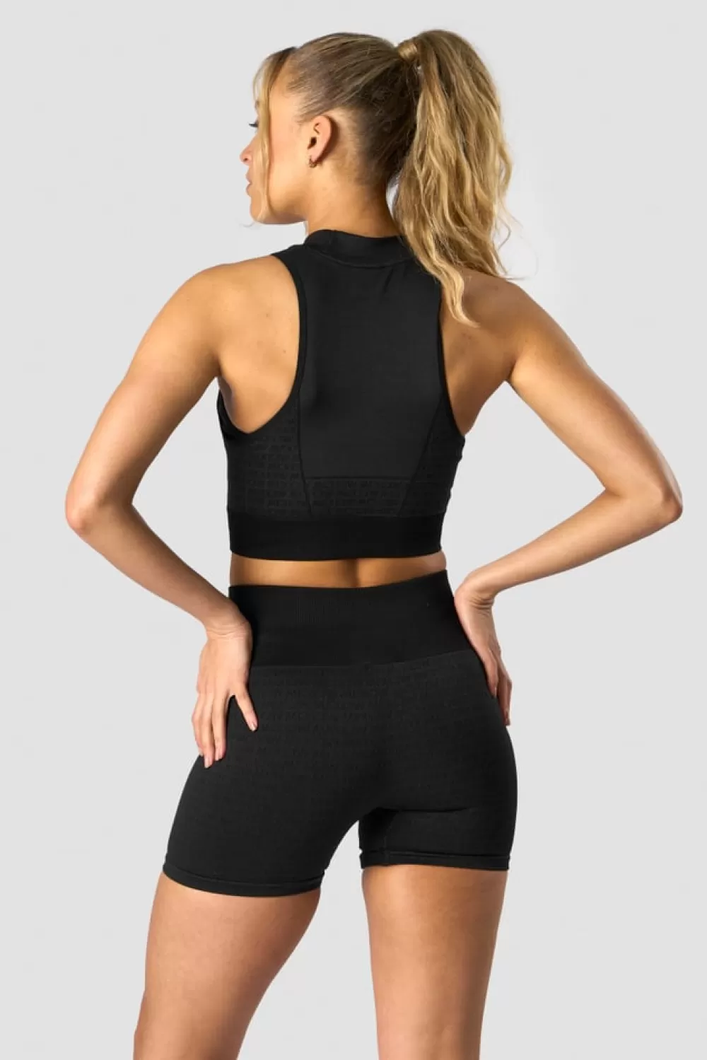 Women ICIW Signature Seamless Cropped Tank Top Black