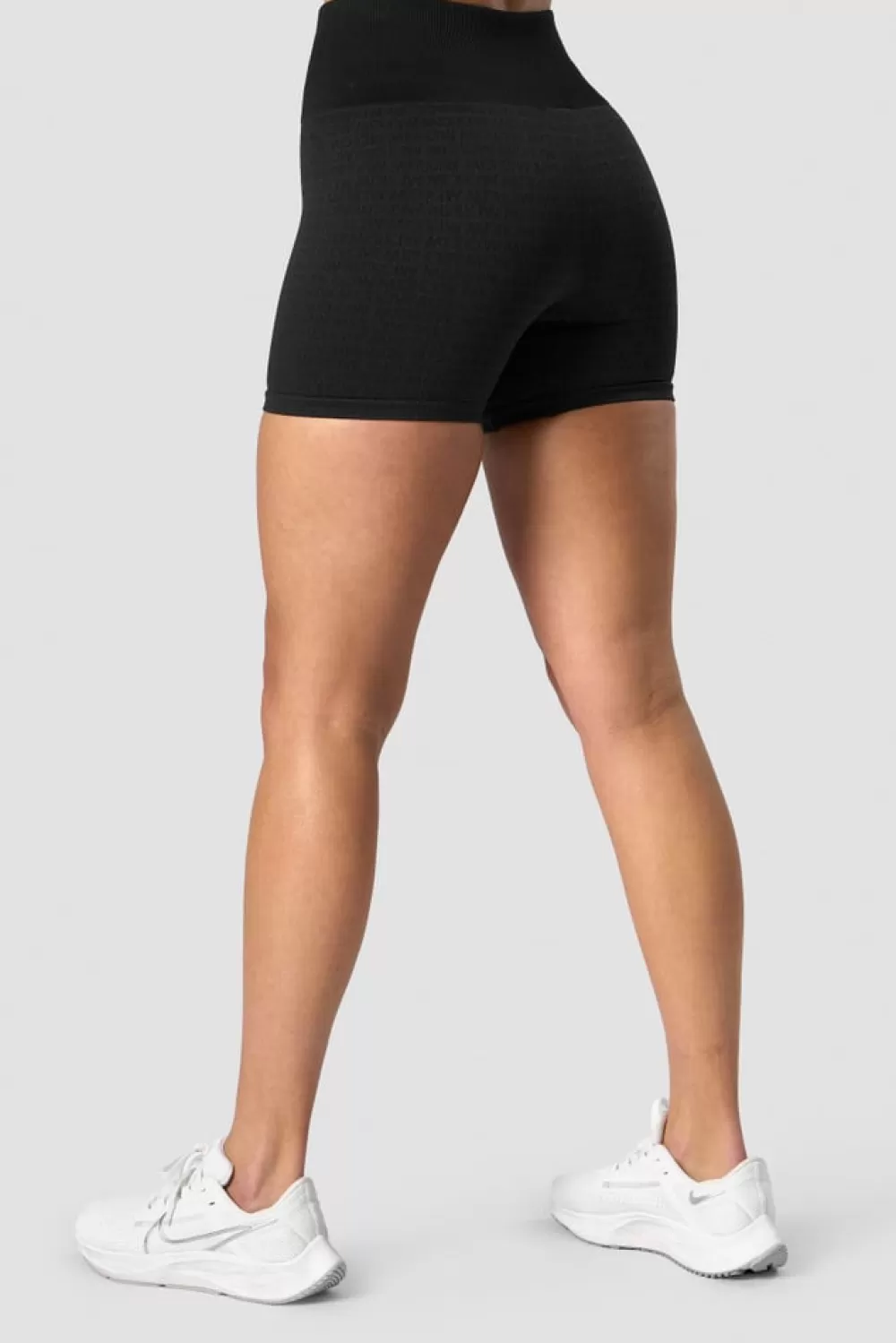 Women ICIW Signature Seamless Shorts Black