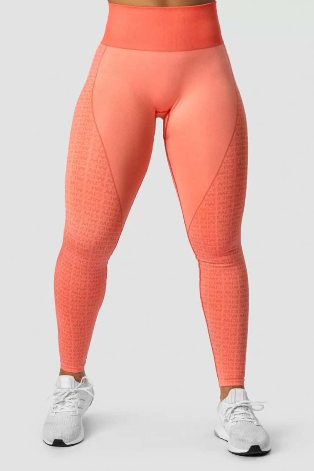 Women ICIW Signature Seamless Tights Peach