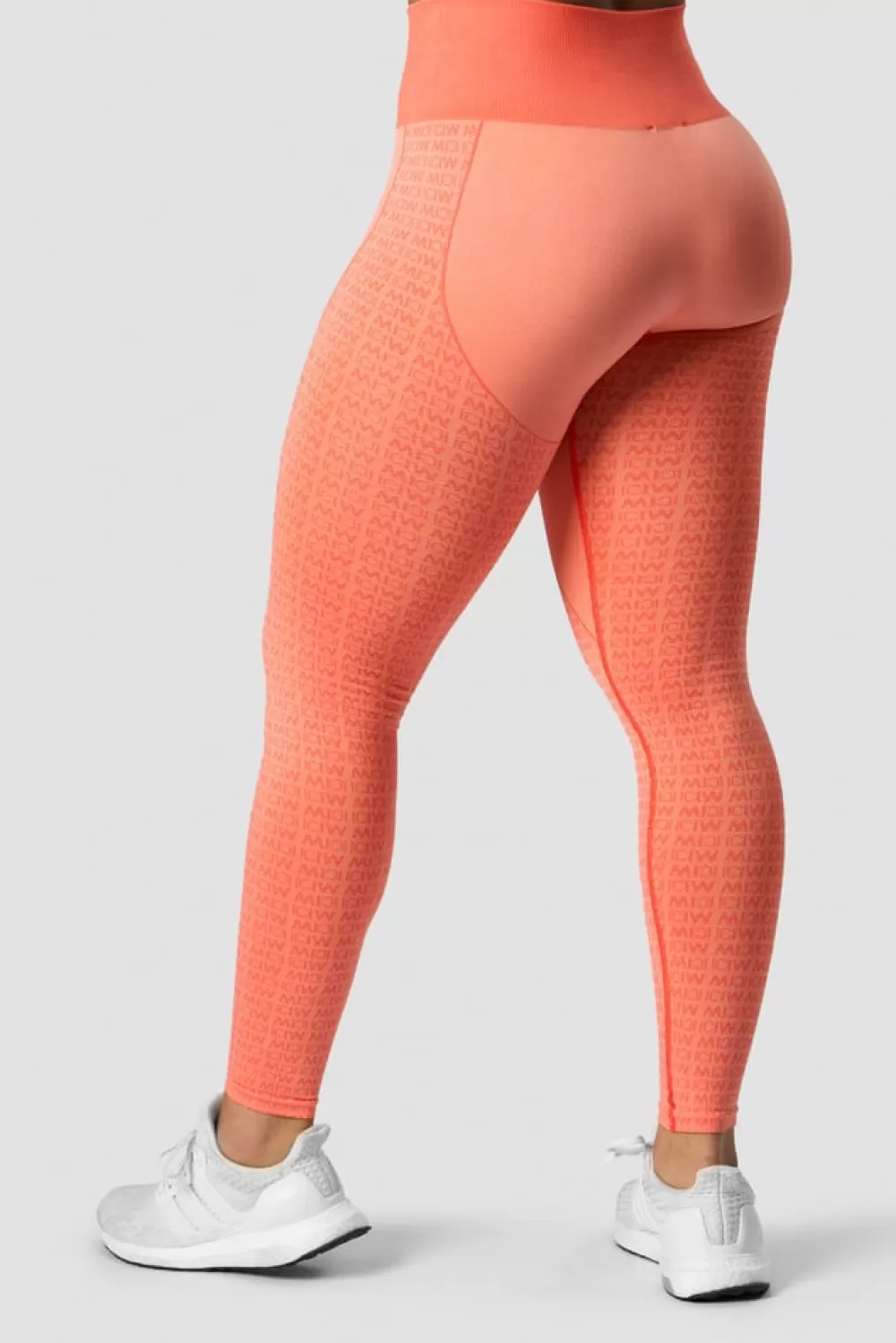 Women ICIW Signature Seamless Tights Peach