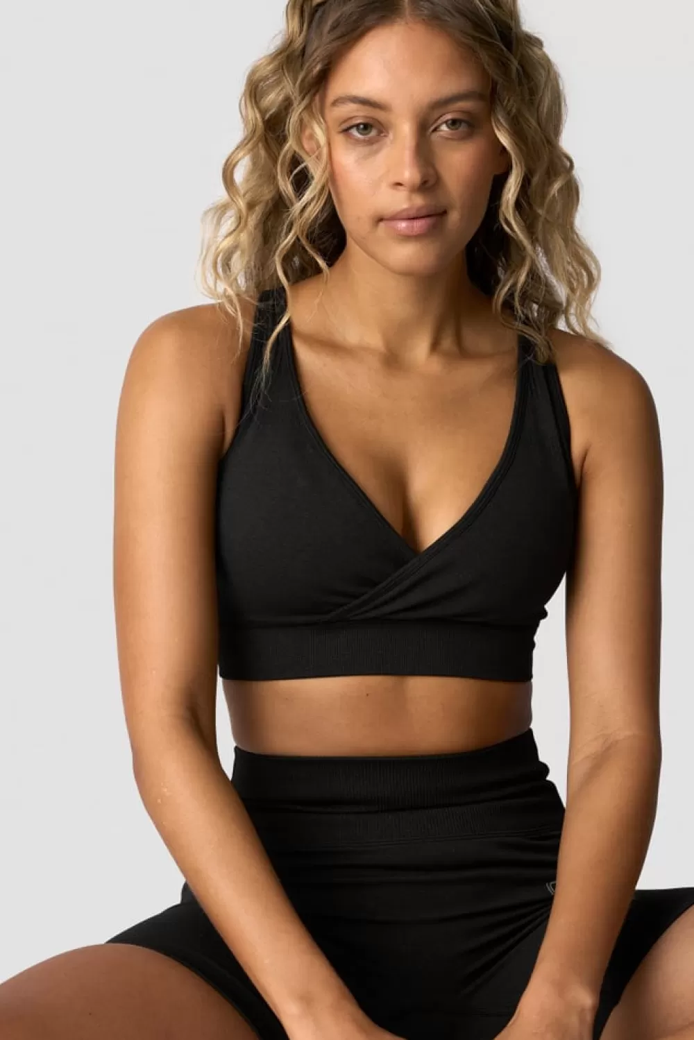 Women ICIW Soft Seamless Adjustable Sports Bra Black