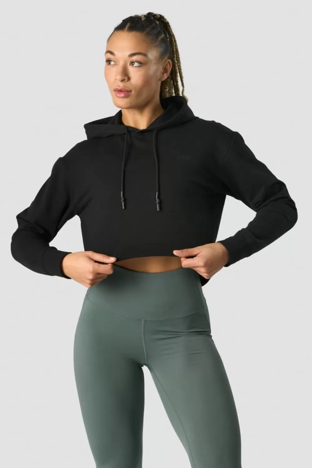 Women ICIW Stride Cropped Hoodie Wmn Black