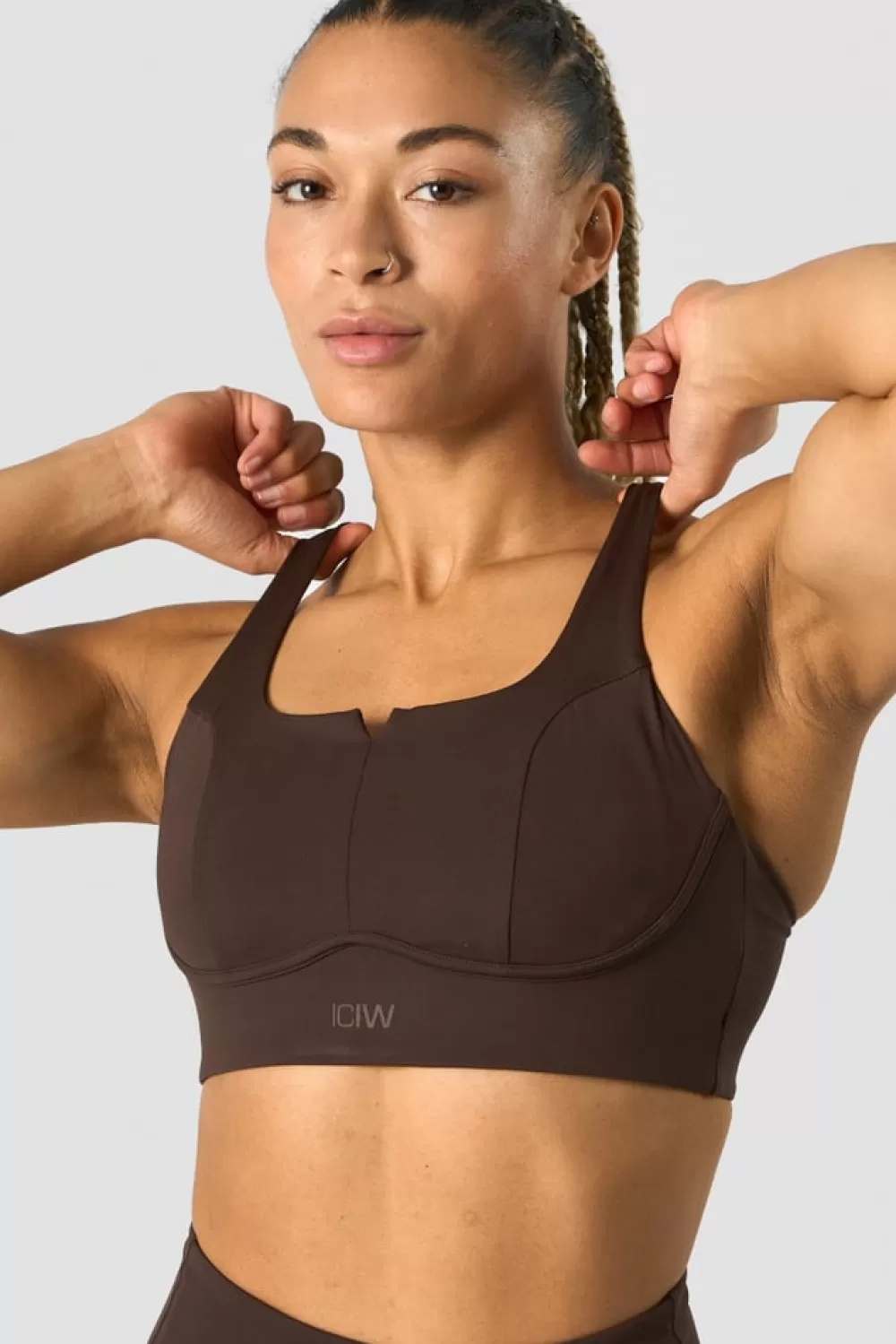 Women ICIW Stride Sports Bra Dark Brown