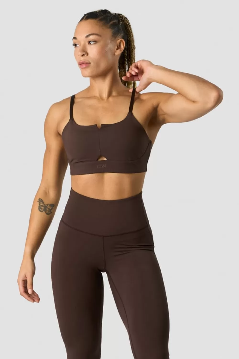 Women ICIW Stride Strappy Sportsbra Dark Brown