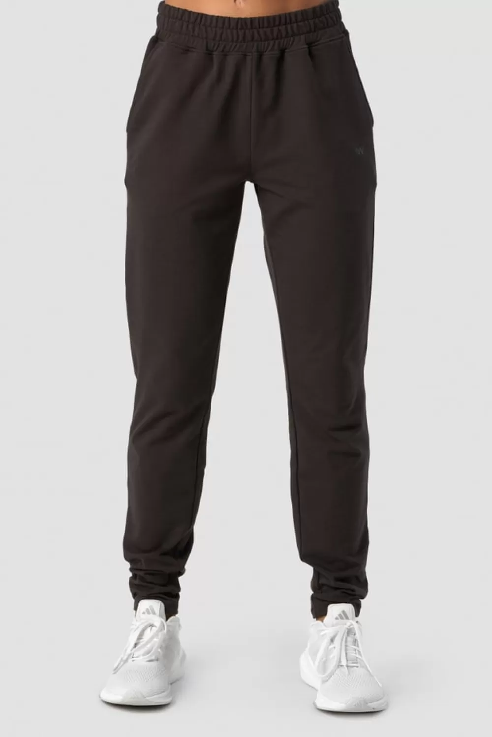 Women ICIW Stride Sweatpants Wmn Charcoal