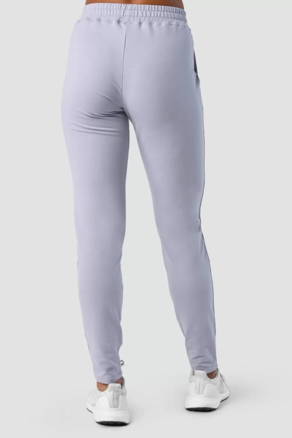 Women ICIW Stride Sweatpants Wmn Light Blue