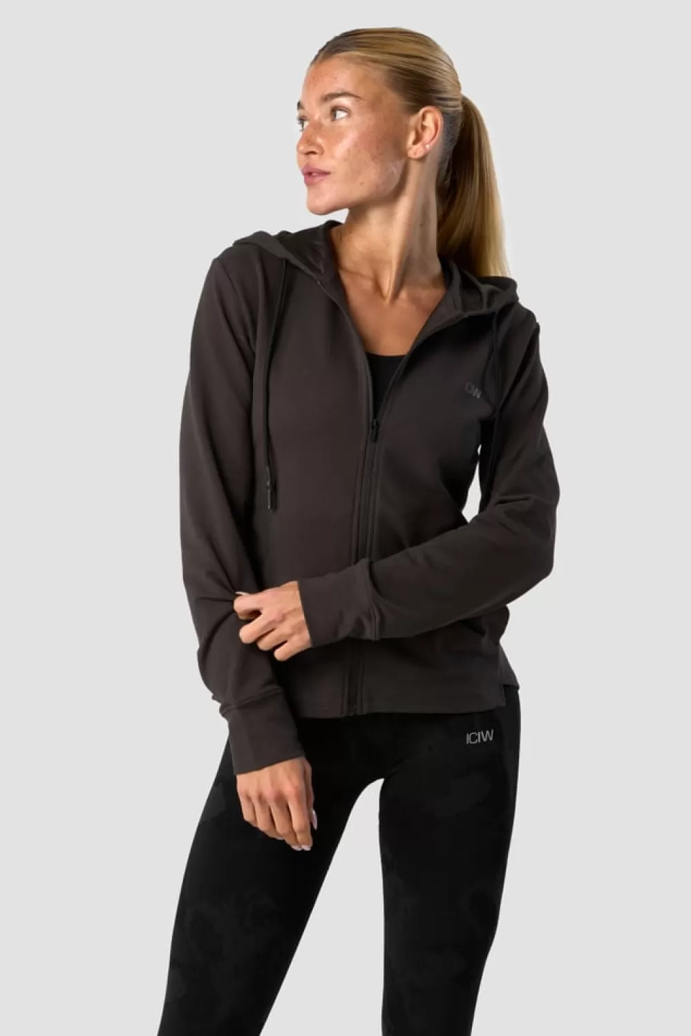 Women ICIW Stride Zip Hoodie Wmn Charcoal