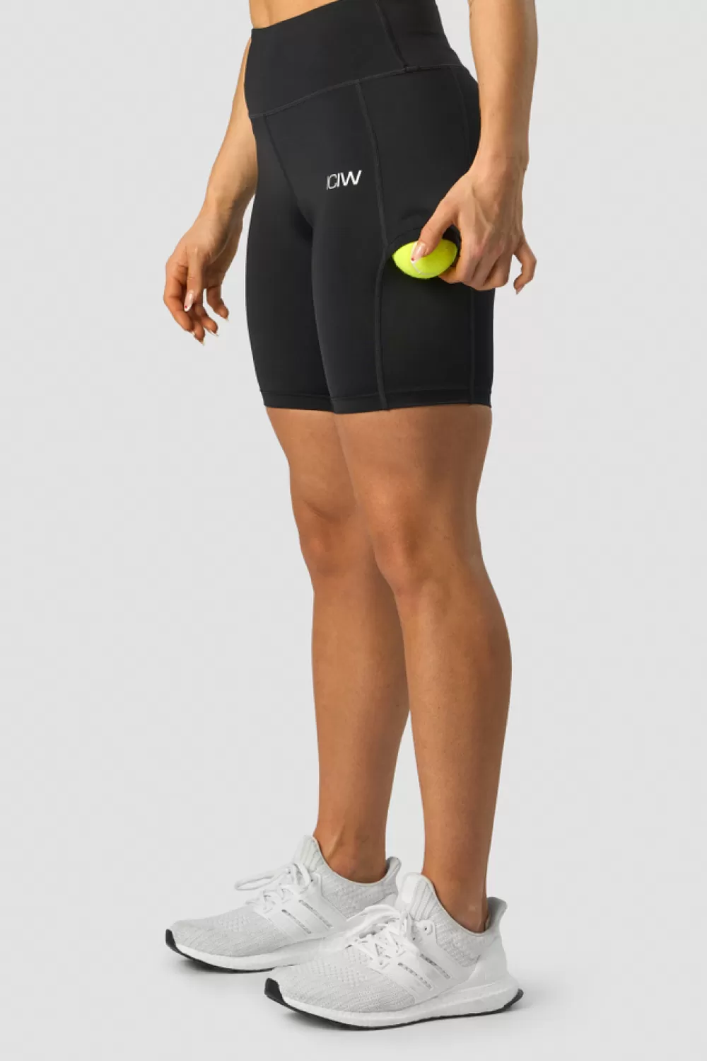 Women ICIW Training Biker Shorts Black Wmn