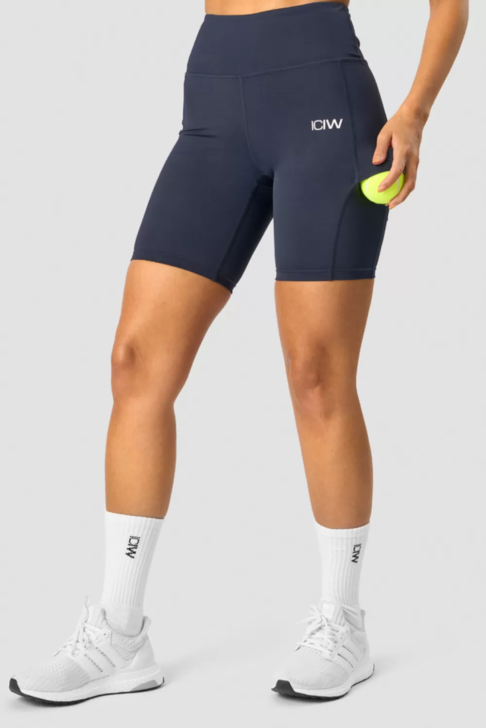 Women ICIW Training Biker Shorts Navy