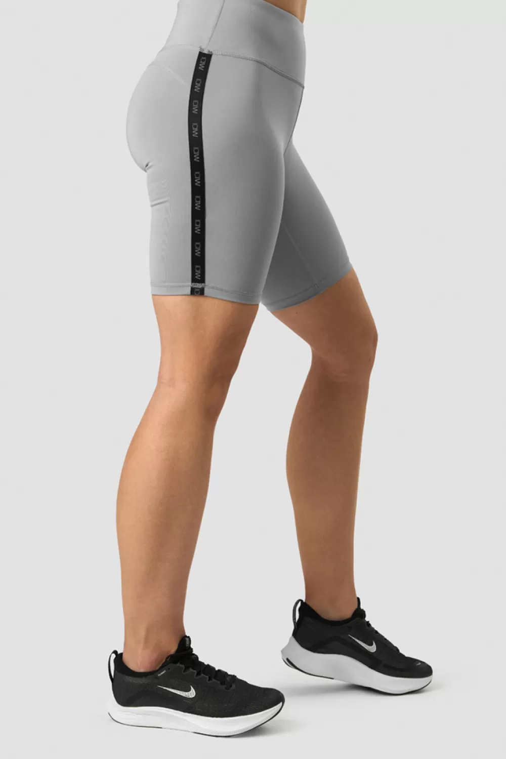 Women ICIW Ultimate Training Logo Biker Shorts Grey