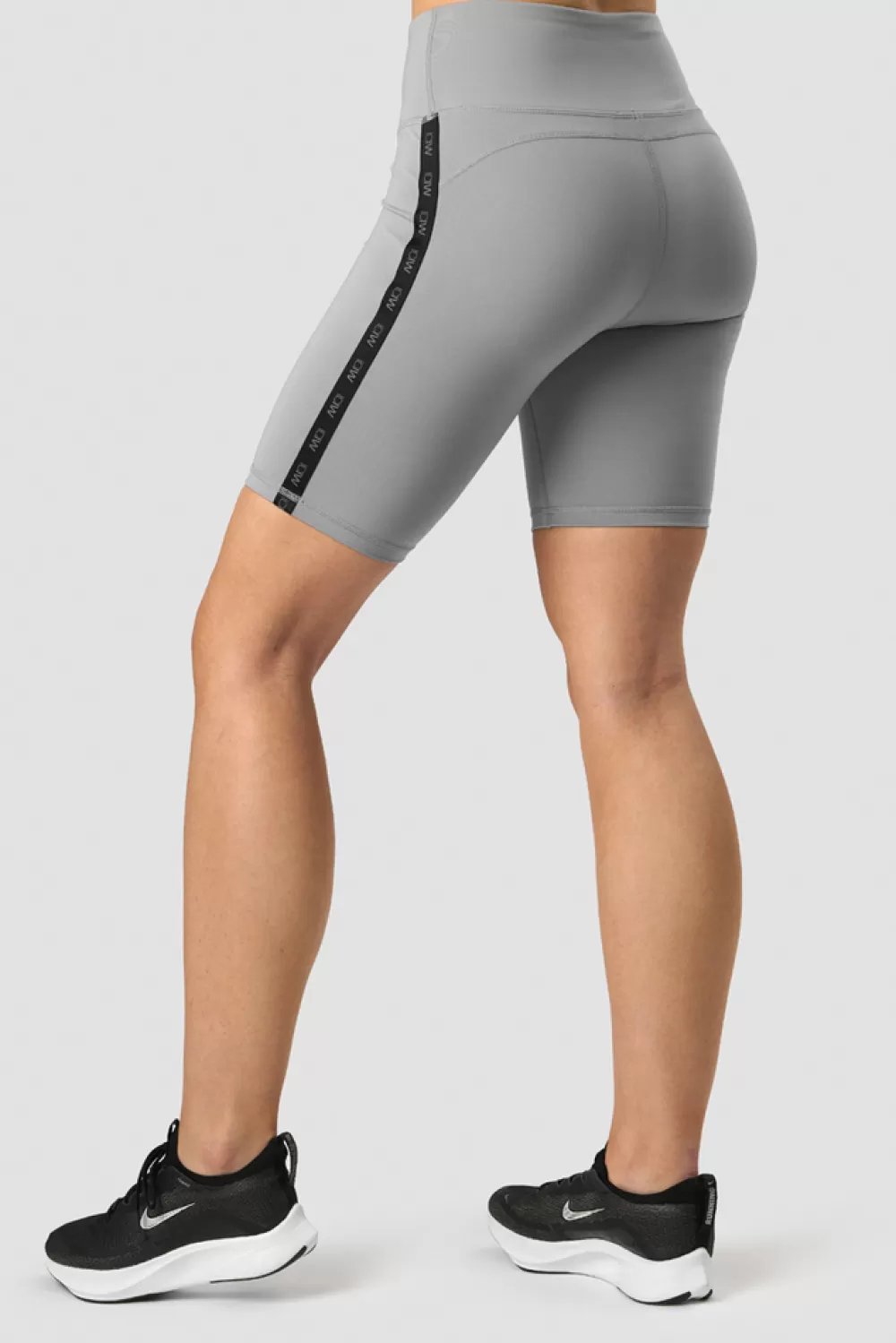 Women ICIW Ultimate Training Logo Biker Shorts Grey